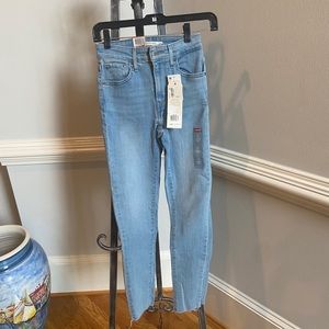 Levi’s High Rise Ankle Skinny Jeans